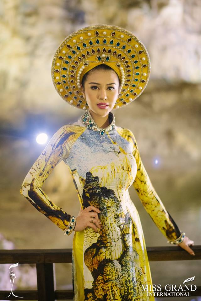 Ngỡ ngàng khi Đương kim Hoa hậu Hòa bình quốc tế mặc áo dài đẹp như người Việt Nam - Ảnh 3.