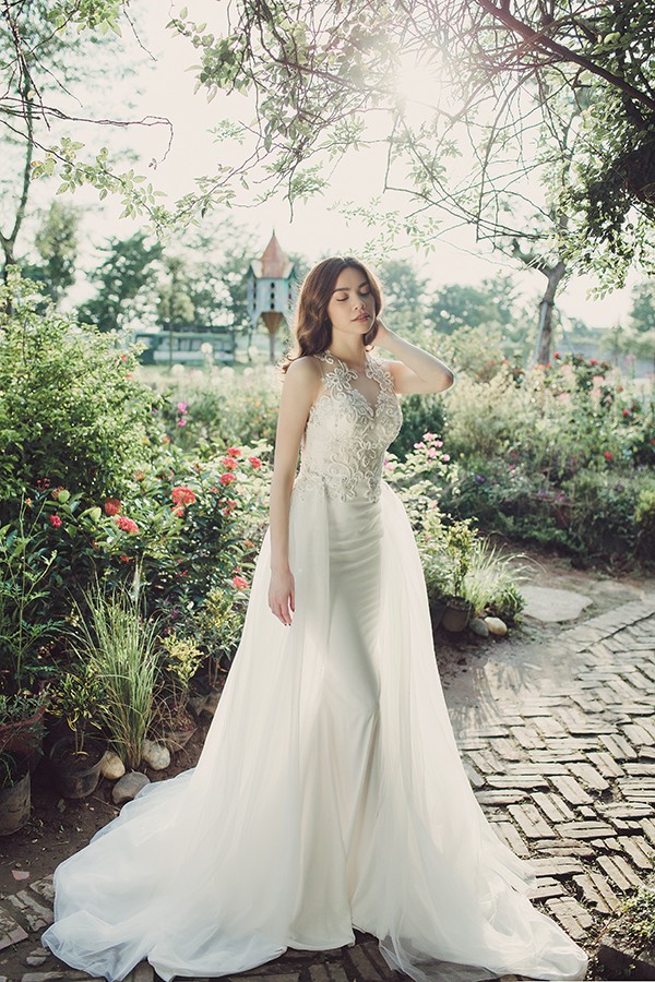 Hồ Ngọc Hà bất ngờ mặc váy cưới trong ngày sinh nhật đầu tiên kể từ khi có Kim Lý - Ảnh 10.