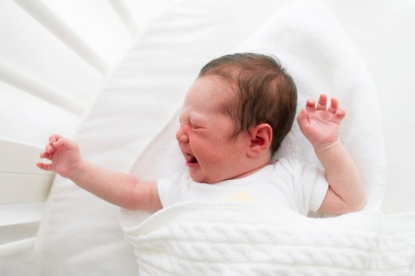 Rút lui dần - Phương pháp luyện ngủ cho bé hết sức nhẹ nhàng mẹ đã biết chưa? - Ảnh 2.