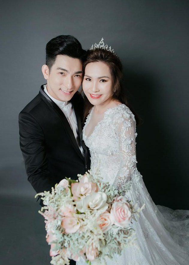 Phi Thanh Vân phản ứng sốc khi chồng cũ cưới vợ mới sau nửa năm ly hôn - Ảnh 2.