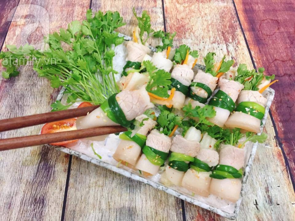 Chỉ l&agrave; thịt luộc th&ocirc;i m&agrave; ăn thế n&agrave;y bao nhi&ecirc;u vẫn chưa thấy đủ - Ảnh 5.