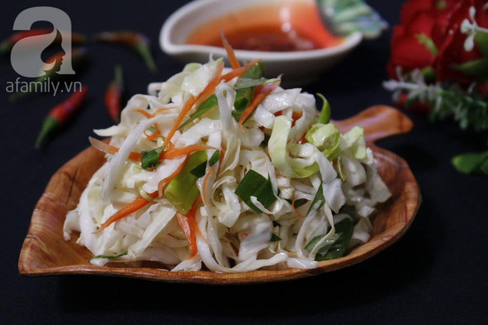 Muối dưa bắp cải rất dễ, nhưng muốn ngon bạn nhất định phải tham khảo c&ocirc;ng thức n&agrave;y - Ảnh 5.