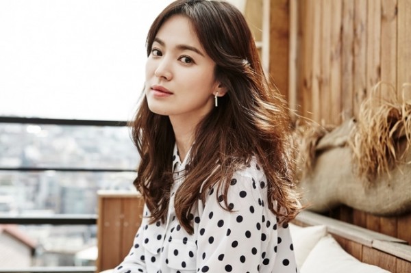 Bí quyết trẻ đẹp như thời thanh xuân của Song Hye Kyo, đơn giản đến mức ai cũng học được - Ảnh 4.