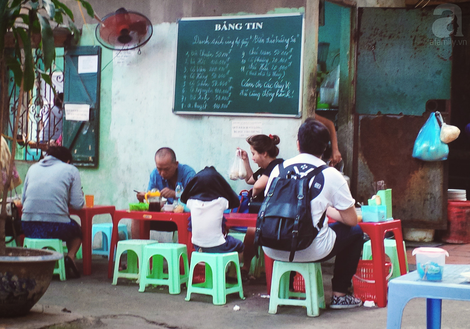 6 quán ăn ngon không chê vào đâu được trên phố Quán Thánh - Ảnh 17.