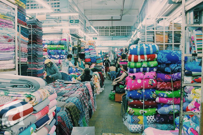 Muốn mua vải may da, đừng quên ghé ngang khu chợ Soái Kình Lâm trăm năm tuổi ở Sài Gòn - Ảnh 8.