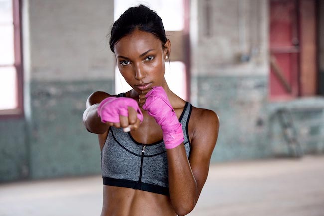 Siêu mẫu thế giới Jasmine Tookes lần đầu tiết lộ bí quyết giữ dáng đáng ngưỡng mộ - Ảnh 3.