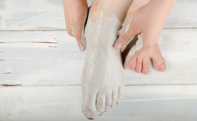 Thải độc qua gan bàn chân cực đơn giản chỉ với 3 nguyên liệu, tăng cường sức khỏe, da dẻ hồng hào - Ảnh 2.