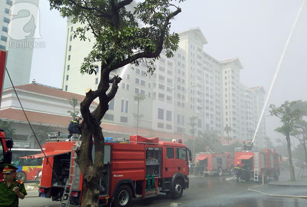  Dân văn phòng tá hỏa chạy thoát khỏi đám cháy giả định tại tòa nhà cao thứ 2 Việt Nam - Ảnh 9.