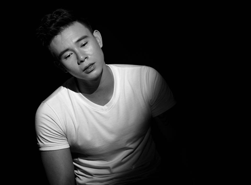 Ca sĩ Đ&ocirc;ng H&ugrave;ng trả nợ cho mẹ: T&ocirc;i đ&atilde; cố gắng che đậy cho đến ng&agrave;y ch&iacute;nh t&ocirc;i kh&ocirc;ng thể chịu đựng th&ecirc;m nữa - Ảnh 2.