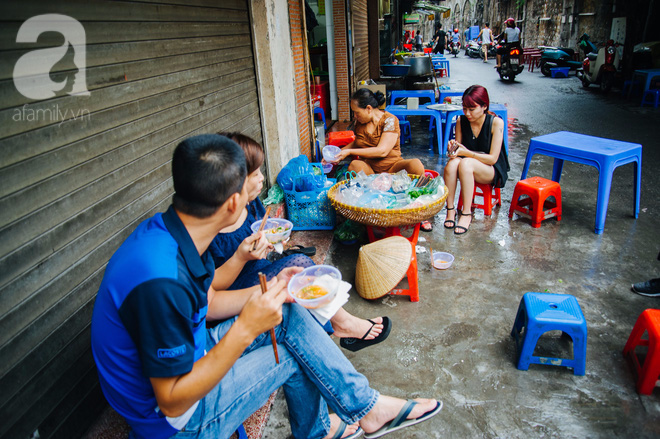 Hàng nộm bò khô không tên phố Gầm Cầu khiến người Hà Nội nghiện suốt 30 năm - Ảnh 9.