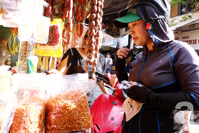 Bạn đã thử hết món ngon Campuchia ở khu chợ ẩm thực tồn tại nửa thế kỷ giữa lòng Sài Gòn? - Ảnh 23.