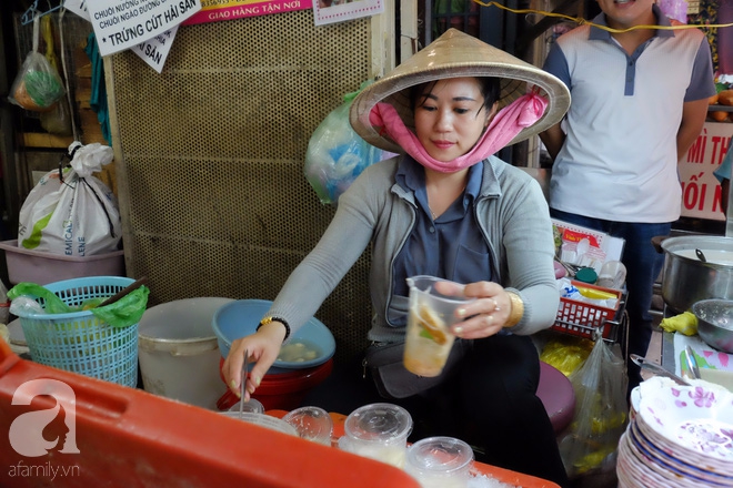 Bạn đã thử hết món ngon Campuchia ở khu chợ ẩm thực tồn tại nửa thế kỷ giữa lòng Sài Gòn? - Ảnh 12.