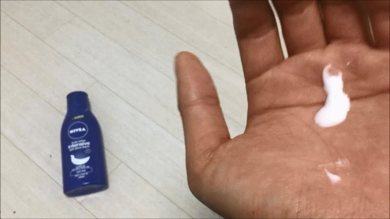 4 dòng sữa dưỡng thể dễ tìm dễ mua, giá không quá 200.000 VNĐ giúp hạn chế tình trạng da vảy rồng - Ảnh 11.