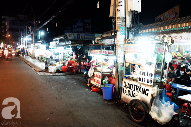 Ghé chợ hàng rong Sài Gòn nghe chuyện phố, nếm nhộn nhịp đô thành - Ảnh 9.