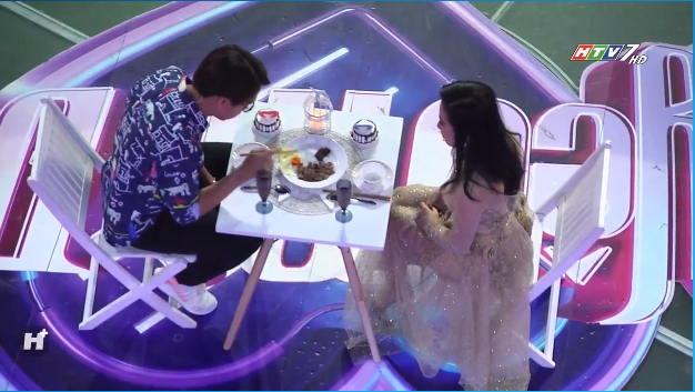 Hot girl phố núi gây sốc vì dám chỉ trích các chàng trai Vì yêu mà đến thiếu bản lĩnh - Ảnh 7. Hot girl phố núi gây sốc vì dám chỉ trích các chàng trai Vì yêu mà đến thiếu bản lĩnh - Ảnh 7.