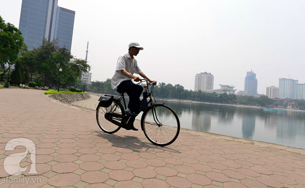 Chùm ảnh: Người dân Thủ đô tận hưởng khoảnh khắc thanh bình ở hồ Thành Công - Ảnh 13.