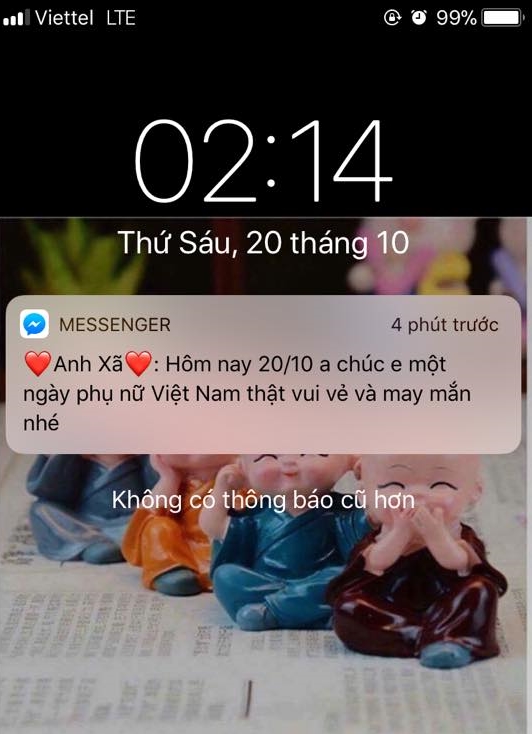 Chị em tới tấp khoe quà 20/10: hết vàng bạc hột xoàn, hoa lá, cua biển... đến xe ga, điện thoại hịn - Ảnh 40.