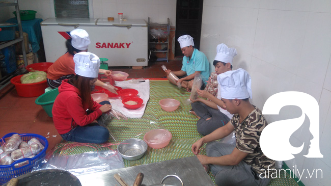 Sát Tết, giò me Nghệ An làm mỏi tay vẫn không đủ cung cấp cho thị trường Hà Nội, Sài Gòn - Ảnh 9.