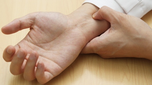 Chị em có biết huyệt mỹ nhân trên tay, xoa vào đó sẽ giúp nàng trẻ hơn mỗi ngày - Ảnh 3. Chị em có biết huyệt mỹ nhân trên tay, xoa vào đó sẽ giúp nàng trẻ hơn mỗi ngày - Ảnh 3.