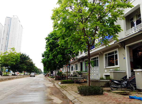 Hà Nội: Sợ bão số 4 gây mưa lớn, chung cư – biệt thự tậu bao cát chặn hầm chống ngập - Ảnh 8.