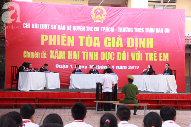 TP.HCM: Xử án xâm hại tình dục trẻ em ngay trong trường học để giáo dục các em học sinh - Ảnh 5. TP.HCM: Xử án xâm hại tình dục trẻ em ngay trong trường học để giáo dục các em học sinh - Ảnh 5.