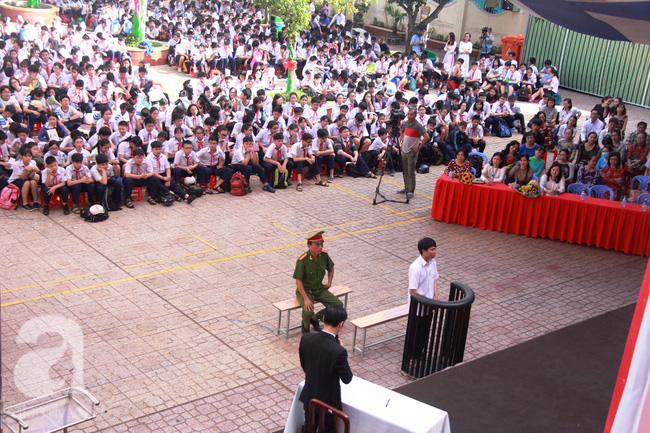 TP.HCM: Xử án xâm hại tình dục trẻ em ngay trong trường học để giáo dục các em học sinh - Ảnh 2. TP.HCM: Xử án xâm hại tình dục trẻ em ngay trong trường học để giáo dục các em học sinh - Ảnh 2.
