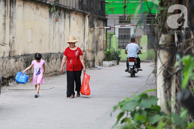 Chùm ảnh: Hà Nội thanh bình yên ả trong ngày Tết độc lập - Ảnh 13.