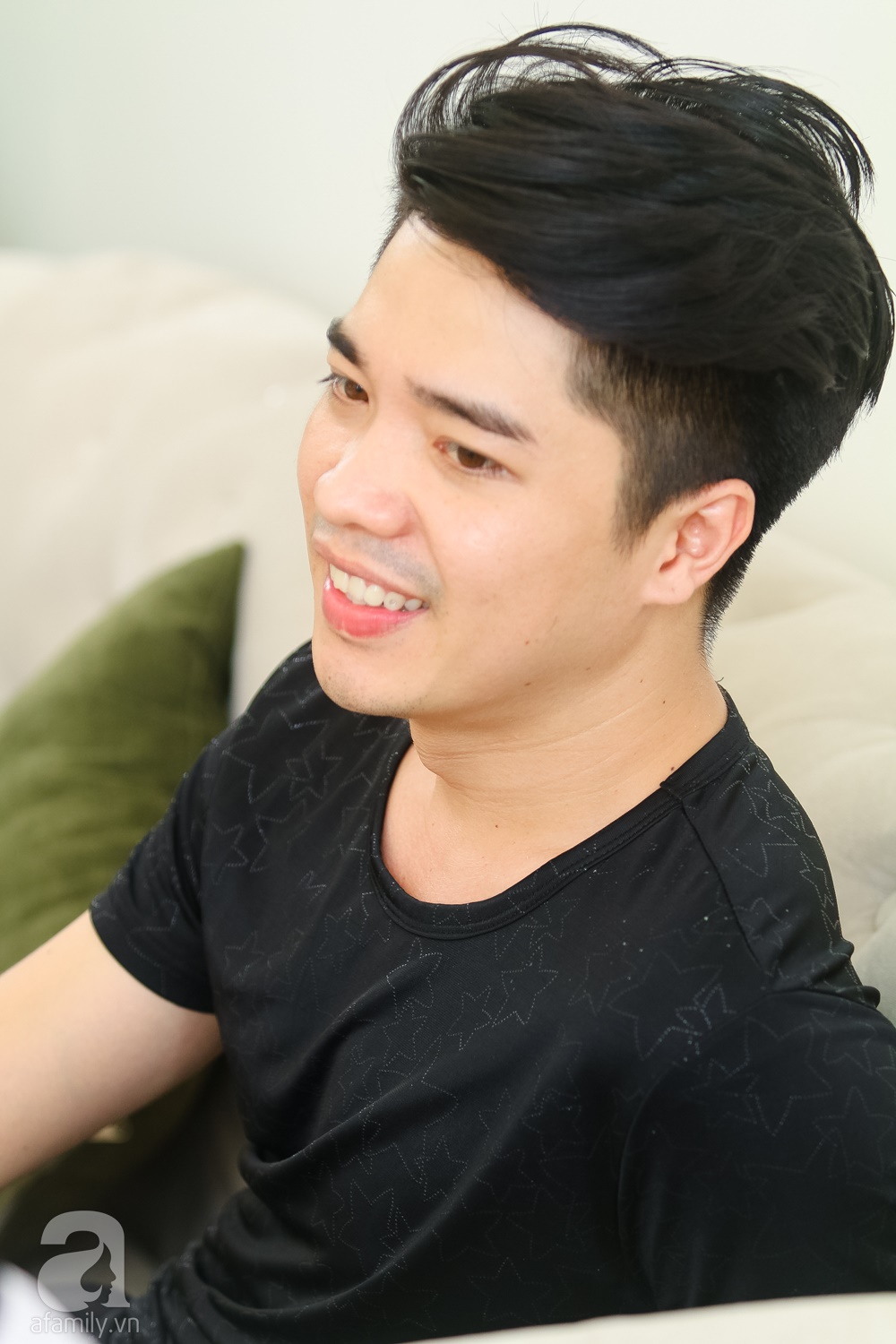 Gặp thầy giáo 8X điển trai, được Lệ Quyên xem như át chủ bài ở Thần tượng Bolero - Ảnh 10. Gặp thầy giáo 8X điển trai, được Lệ Quyên xem như át chủ bài ở Thần tượng Bolero - Ảnh 10.