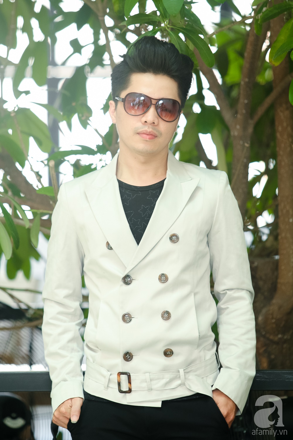 Gặp thầy giáo 8X điển trai, được Lệ Quyên xem như át chủ bài ở Thần tượng Bolero - Ảnh 2. Gặp thầy giáo 8X điển trai, được Lệ Quyên xem như át chủ bài ở Thần tượng Bolero - Ảnh 2.