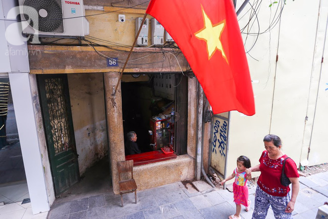 Chùm ảnh: Hà Nội thanh bình yên ả trong ngày Tết độc lập - Ảnh 12. Chùm ảnh: Hà Nội thanh bình yên ả trong ngày Tết độc lập - Ảnh 12.