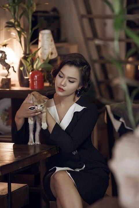 Soi nhất cử nhất động của sao Việt (19/4) - Ảnh 11. Soi nhất cử nhất động của sao Việt (19/4) - Ảnh 11.