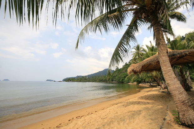 6 hòn đảo hoang sơ để thoải mái tận hưởng nắng vàng, biển xanh ở Thái Lan - Ảnh 2.