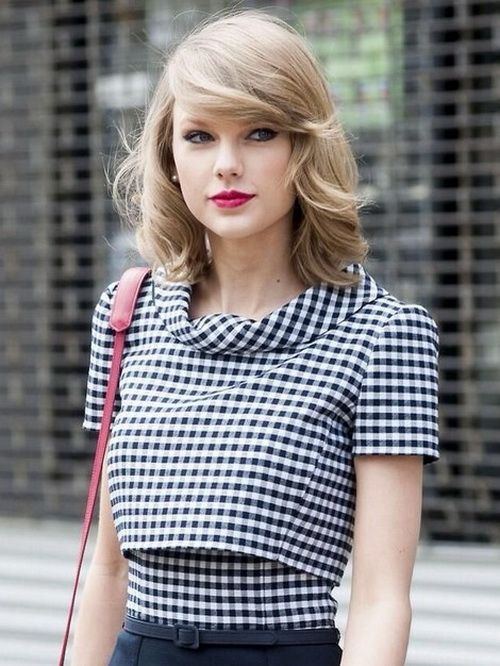 Taylor Swift bị fan cuồng leo mái nhà tìm gặp lúc nửa đêm - Ảnh 1.