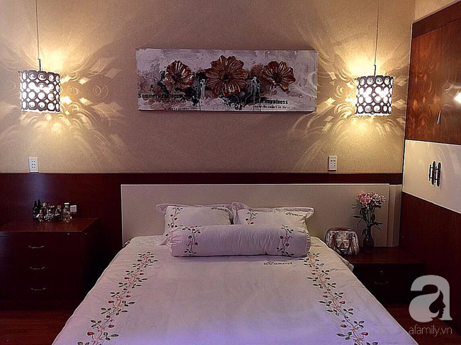 Ghé thăm căn hộ đẹp bình yên, trong trẻo đến lạ thường của người phụ nữ yêu hoa ở TP HCM - Ảnh 21. Ghé thăm căn hộ đẹp bình yên, trong trẻo đến lạ thường của người phụ nữ yêu hoa ở TP HCM - Ảnh 21.