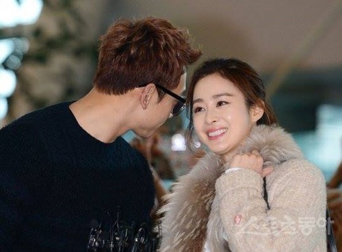 Kim Tae Hee lần đầu trải lòng chuyện bầu bí và cuộc sống cùng bố mẹ chồng sau đám cưới - Ảnh 2.