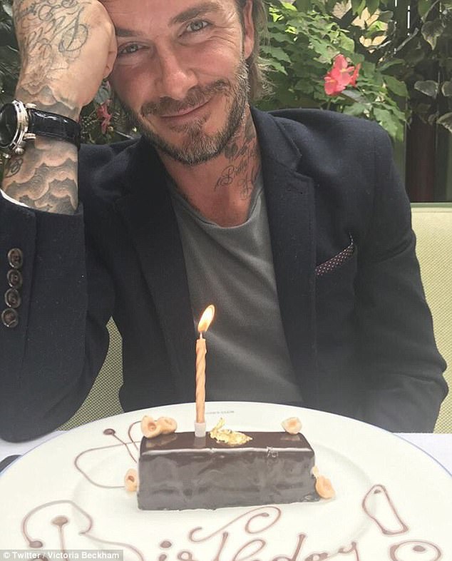 David Beckham đăng ảnh ngọt ngào bên Harper và 3 quý tử nhân dịp sinh nhật tuổi 42 - Ảnh 3.