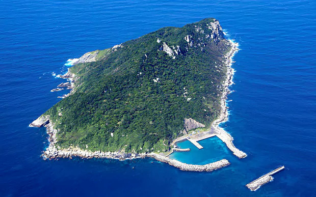 Hòn đảo kỳ lạ chỉ dành cho đàn ông tại Nhật Bản - Ảnh 2.