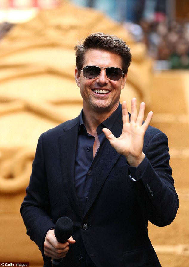 Tom Cruise bất ngờ nói về Suri sau nhiều năm bị chỉ trích “thờ ơ” với con gái - Ảnh 1.