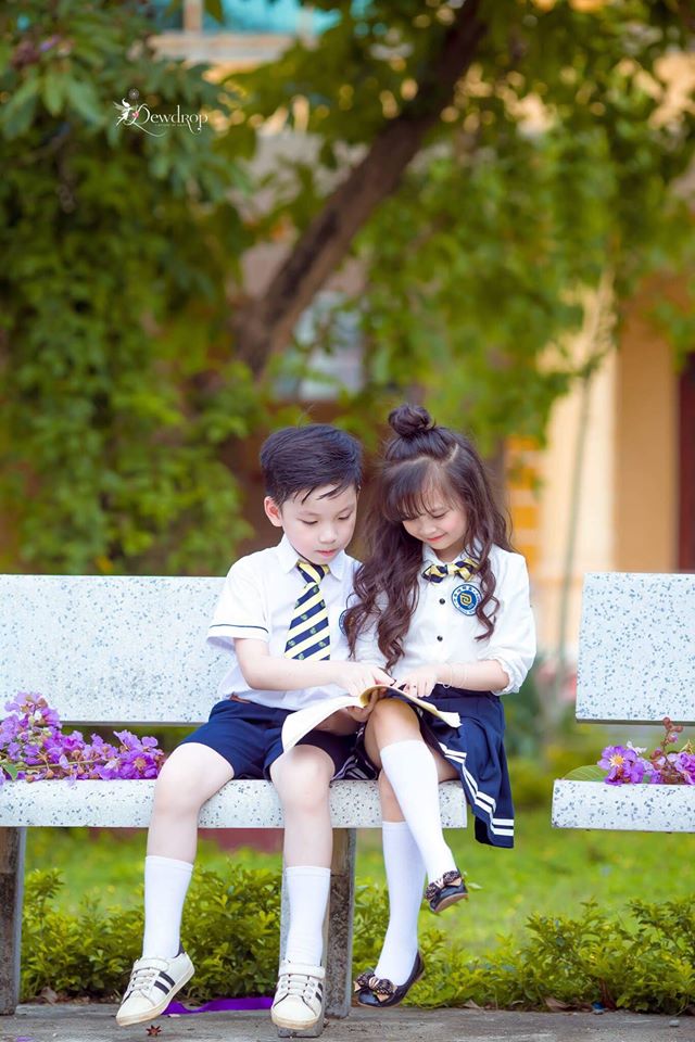 Sau kỷ yếu mẫu giáo, Hoa khôi nhí Tuyên Quang lại khiến dân mạng sục sôi với bộ ảnh “Tạm biệt lớp 1” - Ảnh 2. Sau kỷ yếu mẫu giáo, Hoa khôi nhí Tuyên Quang lại khiến dân mạng sục sôi với bộ ảnh “Tạm biệt lớp 1” - Ảnh 2.