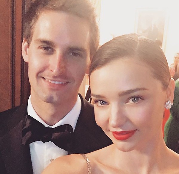 Đám cưới Miranda Kerr và tỷ phú Evan Spiegel sắp diễn ra tại biệt thự Brentwood - Ảnh 1.