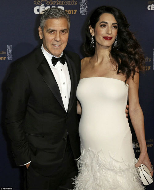 Tài tử George Clooney và vợ lần đầu xuất hiện cùng cặp sinh đôi - Ảnh 3.