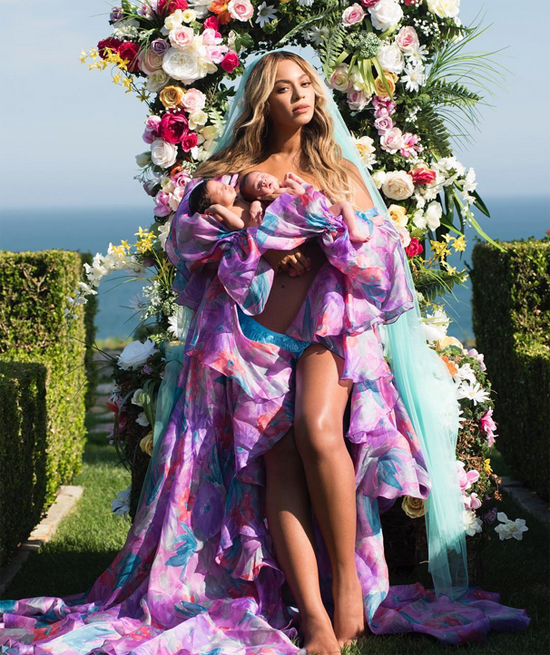 Beyonce and her husband hire 6 nannies with salaries of billions of dong to take care of their twins - Photo 1.