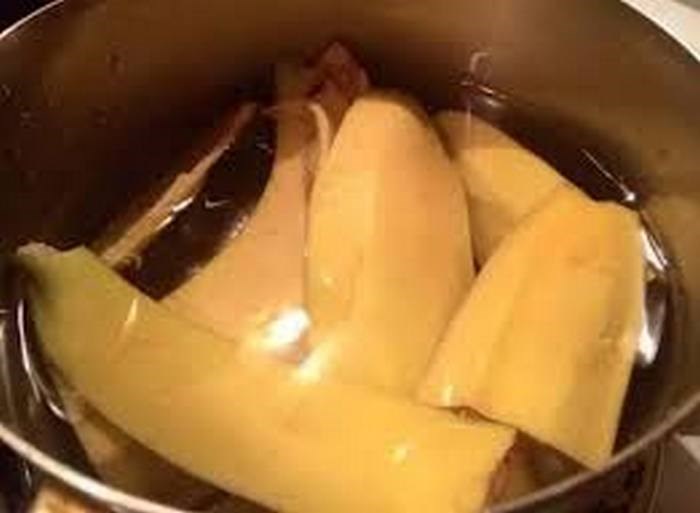  Với 9 c&aacute;ch l&agrave;m cực đơn giản, vỏ chuối sẽ trở th&agrave;nh thần dược cho khu vườn nh&agrave; bạn  - Ảnh 9.