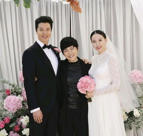 Những hình ảnh đẹp trong đám cưới bí mật của tài tử Lee Dong Gun - Ảnh 5.