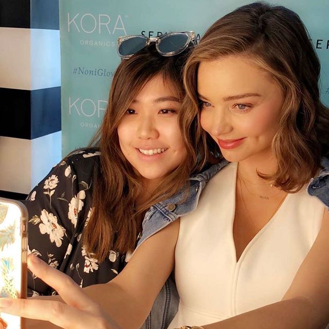 Miranda Kerr xuất hiện xinh đẹp sau khi thông báo tin vui mang bầu lần 2 - Ảnh 4.