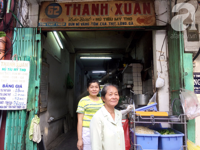 Tiệm hủ tiếu 70 tuổi: Tiệm hủ tiếu 70 tuổi là một trong những địa chỉ ẩm thực truyền thống của Sài Gòn. Với hương vị đậm đà, đặc trưng và giá cả phải chăng, tiệm hủ tiếu 70 tuổi đã thu hút không ít thực khách. Đến năm 2024, hãy ghé thăm tiệm hủ tiếu này để trải nghiệm không khí ẩm thực truyền thống và thưởng thức những dòng sản phẩm đặc biệt.