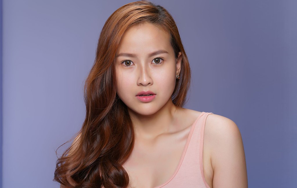 Đỗ Trần Kh&aacute;nh Ng&acirc;n: Từ c&ocirc; n&agrave;ng mờ nhạt bị Kỳ Duy&ecirc;n vượt mặt tại HHVN 2014 đến chủ nh&acirc;n vương miện Miss Globe 2017 - Ảnh 7.