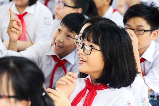 Trong rộn ràng ngày 5/9, có một ngôi trường ở Hà Nội, lễ khai giảng không có âm thanh - Ảnh 3.