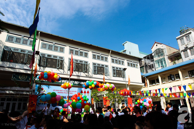 Trong rộn ràng ngày 5/9, có một ngôi trường ở Hà Nội, lễ khai giảng không có âm thanh - Ảnh 6.