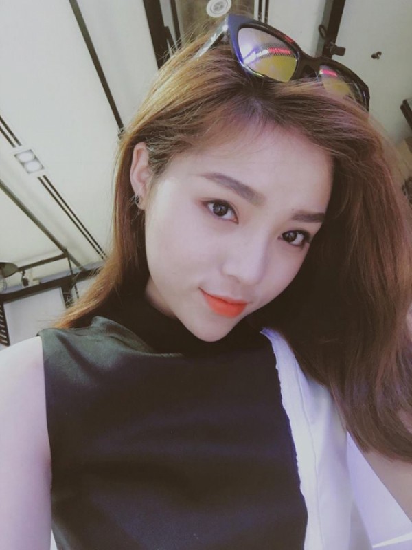Kỳ Duyên đẹp và sang hơn hẳn sau 3 năm đăng quang, nhưng có ai để ý môi của cô cũng lên xuống thất thường - Ảnh 3. Kỳ Duyên đẹp và sang hơn hẳn sau 3 năm đăng quang, nhưng có ai để ý môi của cô cũng lên xuống thất thường - Ảnh 3.